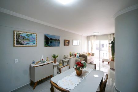 Apartamento à venda com 75m², 2 quartos e 1 vaga Apartamento à venda com 75m², 2 quartos e 1 vagaSala