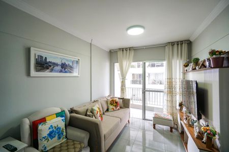 Apartamento à venda com 75m², 2 quartos e 1 vaga Apartamento à venda com 75m², 2 quartos e 1 vagaSala