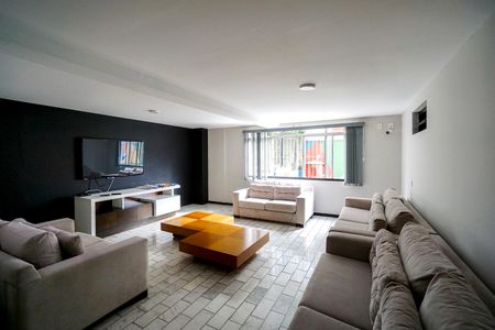 Apartamento à venda com 75m², 2 quartos e 1 vaga Apartamento à venda com 75m², 2 quartos e 1 vagaSala de TV