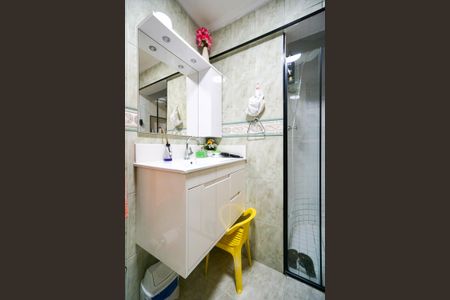 Apartamento à venda com 75m², 2 quartos e 1 vaga Apartamento à venda com 75m², 2 quartos e 1 vagaBanheiro