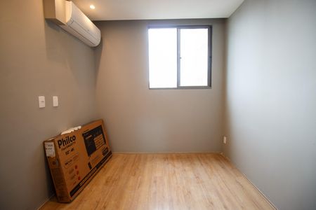 Quarto 1 de apartamento para alugar com 2 quartos, 41m² em Santo Cristo, Rio de Janeiro