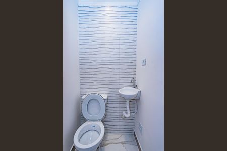 Casa para alugar com 300m², 2 quartos e 1 vagaLavabo