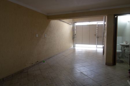 Casa à venda com 140m², 3 quartos e 2 vagas Casa à venda com 140m², 3 quartos e 2 vagasGaragem