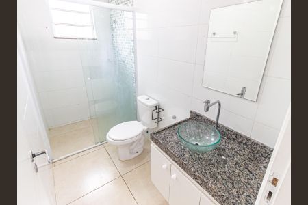 Banheiro de apartamento para alugar com 1 quarto, 40m² em Água Rasa, São Paulo