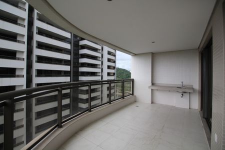 Varanda de apartamento para alugar com 3 quartos, 109m² em Barra da Tijuca, Rio de Janeiro