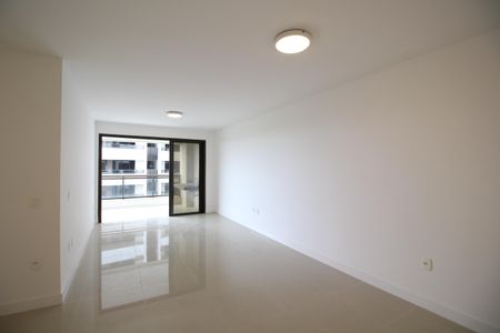 Apartamento para alugar com 109m², 3 quartos e 2 vagasSala