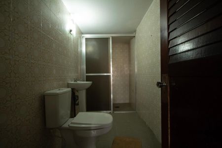 Casa para alugar com 407m², 4 quartos e 3 vagasBanheiro Externo 