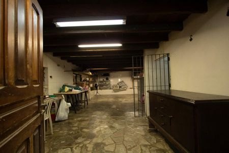 Casa para alugar com 407m², 4 quartos e 3 vagasPorão 