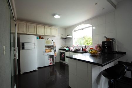 Casa para alugar com 407m², 4 quartos e 3 vagasCozinha 