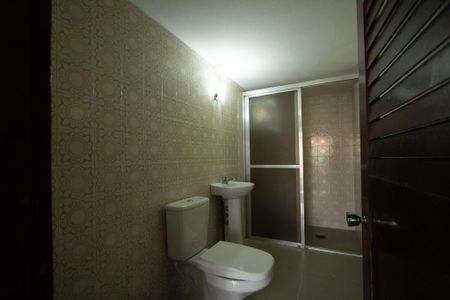 Casa para alugar com 407m², 4 quartos e 3 vagasBanheiro Externo 