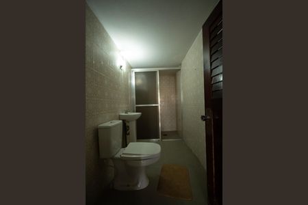 Casa para alugar com 407m², 4 quartos e 3 vagasBanheiro Externo 