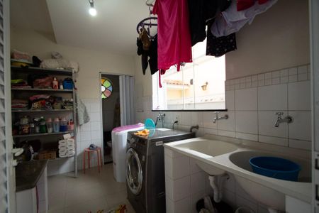 Casa para alugar com 407m², 4 quartos e 3 vagasÁrea de Serviço