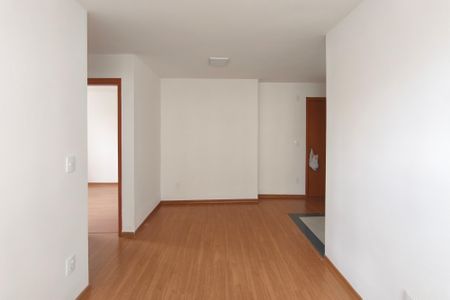 Sala de apartamento para alugar com 2 quartos, 45m² em Vila Satúrnia, Campinas