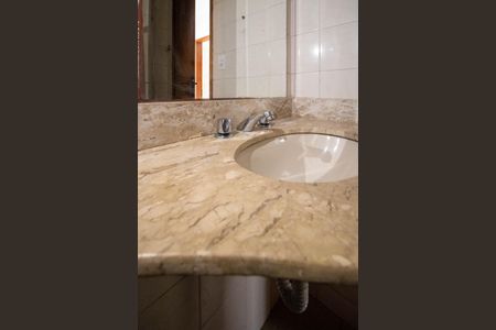 Apartamento à venda com 71m², 3 quartos e 2 vagasBanheiro