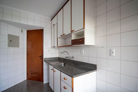 Apartamento à venda com 71m², 3 quartos e 2 vagasCozinha
