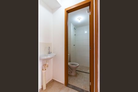 Apartamento para alugar com 36m², 2 quartos e sem vaga Apartamento para alugar com 36m², 2 quartos e sem vagaBanheiro