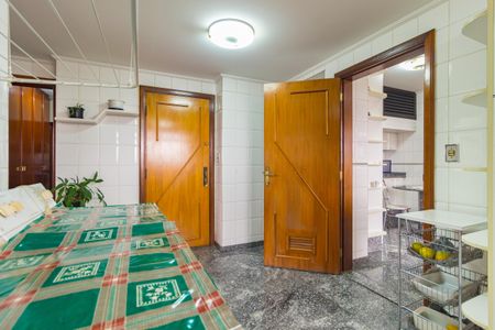 Apartamento à venda com 270m², 4 quartos e 4 vagasÁrea de Serviço