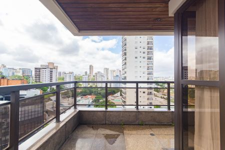 Apartamento à venda com 270m², 4 quartos e 4 vagasVaranda - Sala de TV