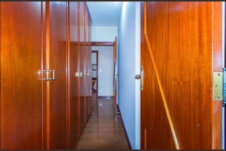 Apartamento à venda com 270m², 4 quartos e 4 vagasCorredor