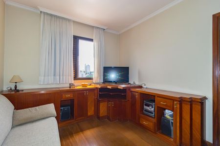 Apartamento à venda com 270m², 4 quartos e 4 vagasSuíte 2