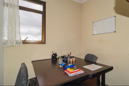 Apartamento à venda com 270m², 4 quartos e 4 vagasEscritório