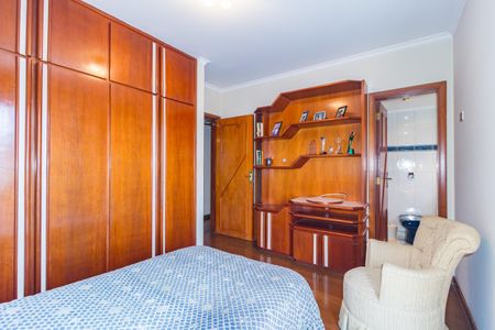 Apartamento à venda com 270m², 4 quartos e 4 vagasSuíte 1