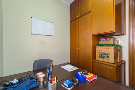 Apartamento à venda com 270m², 4 quartos e 4 vagasEscritório