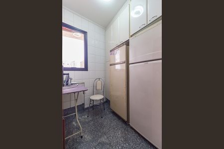 Apartamento à venda com 270m², 4 quartos e 4 vagasDespensa - Área de Serviço