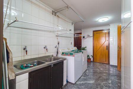 Apartamento à venda com 270m², 4 quartos e 4 vagasÁrea de Serviço
