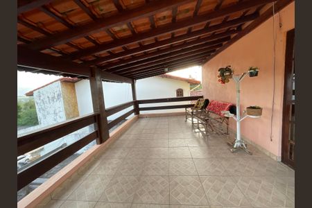 Casa para alugar com 200m², 3 quartos e 5 vagasVaranda