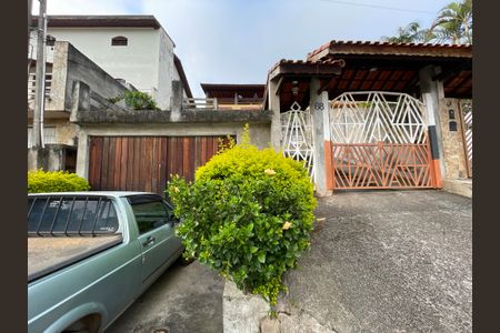 Casa para alugar com 200m², 3 quartos e 5 vagasFachada