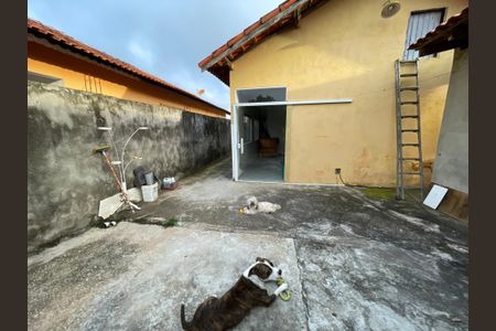 Casa para alugar com 200m², 3 quartos e 5 vagasQuintal