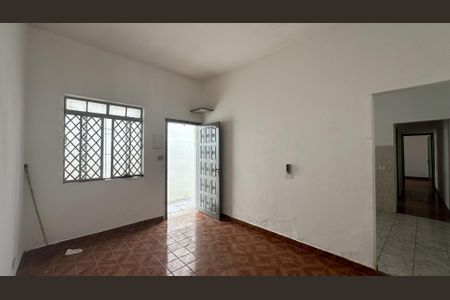 Casa para alugar com 2 quartos, 60m² em Vila Claudia, São Paulo