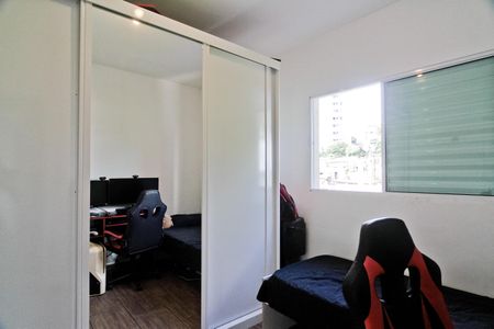 Casa de condomínio à venda com 80m², 3 quartos e 1 vagaQuarto