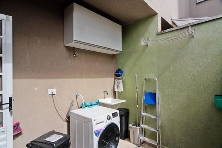 Casa de condomínio à venda com 80m², 3 quartos e 1 vagaÁrea de Serviço