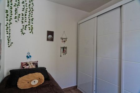 Casa de condomínio à venda com 80m², 3 quartos e 1 vagaQuarto 2