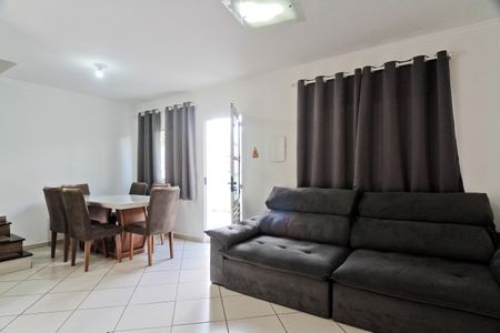 Sala de casa de condomínio à venda com 3 quartos, 80m² em Vila Mangalot, São Paulo