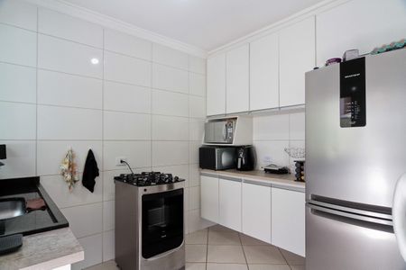 Cozinha de casa de condomínio à venda com 3 quartos, 80m² em Vila Mangalot, São Paulo