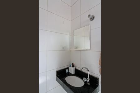 Casa de condomínio à venda com 80m², 3 quartos e 1 vagaBanheiro