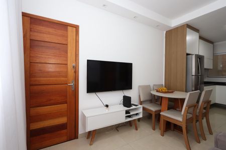 Sala de apartamento à venda com 2 quartos, 43m² em São Lucas, São Paulo