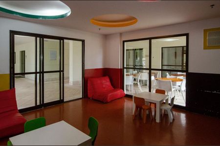 Apartamento à venda com 78m², 3 quartos e 1 vagaÁrea comum