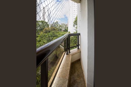 Apartamento à venda com 363m², 6 quartos e 4 vagasVaranda Suíte 4