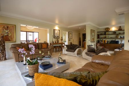 Apartamento à venda com 363m², 6 quartos e 4 vagasSala