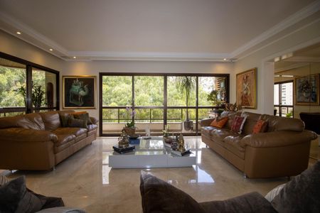 Apartamento à venda com 363m², 6 quartos e 4 vagasSala