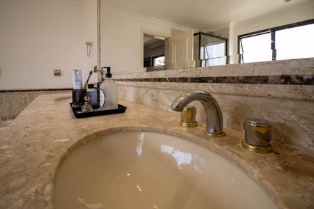 Apartamento à venda com 363m², 6 quartos e 4 vagasBanheiro Suíte 4