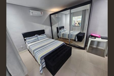 Quarto de casa para alugar com 2 quartos, 100m² em Parque Pauliceia, Duque de Caxias