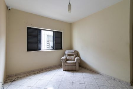 Casa à venda com 212m², 4 quartos e 4 vagasSuite