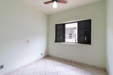 Casa à venda com 212m², 4 quartos e 4 vagasQuarto 4