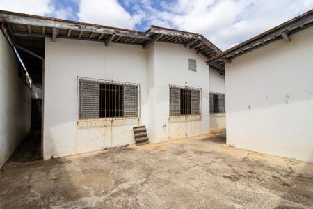 Casa à venda com 212m², 4 quartos e 4 vagasÁrea externa