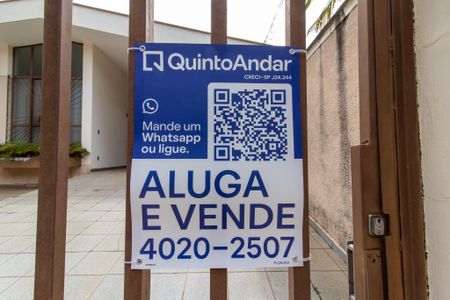 Casa à venda com 212m², 4 quartos e 4 vagasPlaca
